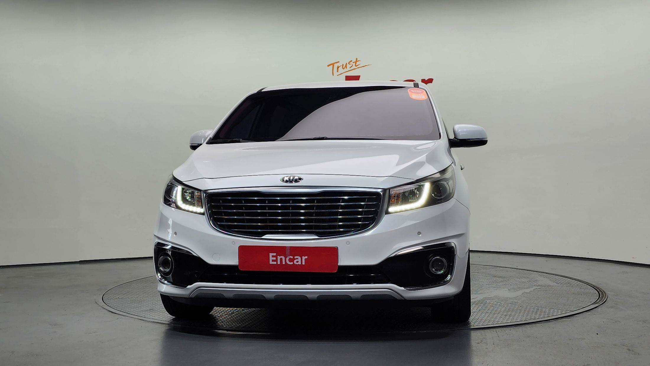 KIA CARNIVAL 2017