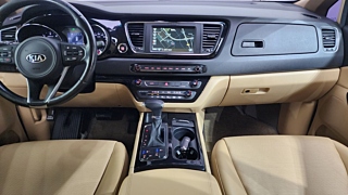 KIA CARNIVAL 2017
