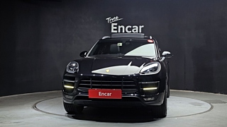 PORSCHE MACAN 2015