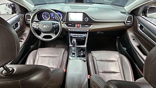HYUNDAI GRANDEUR IG 2017
