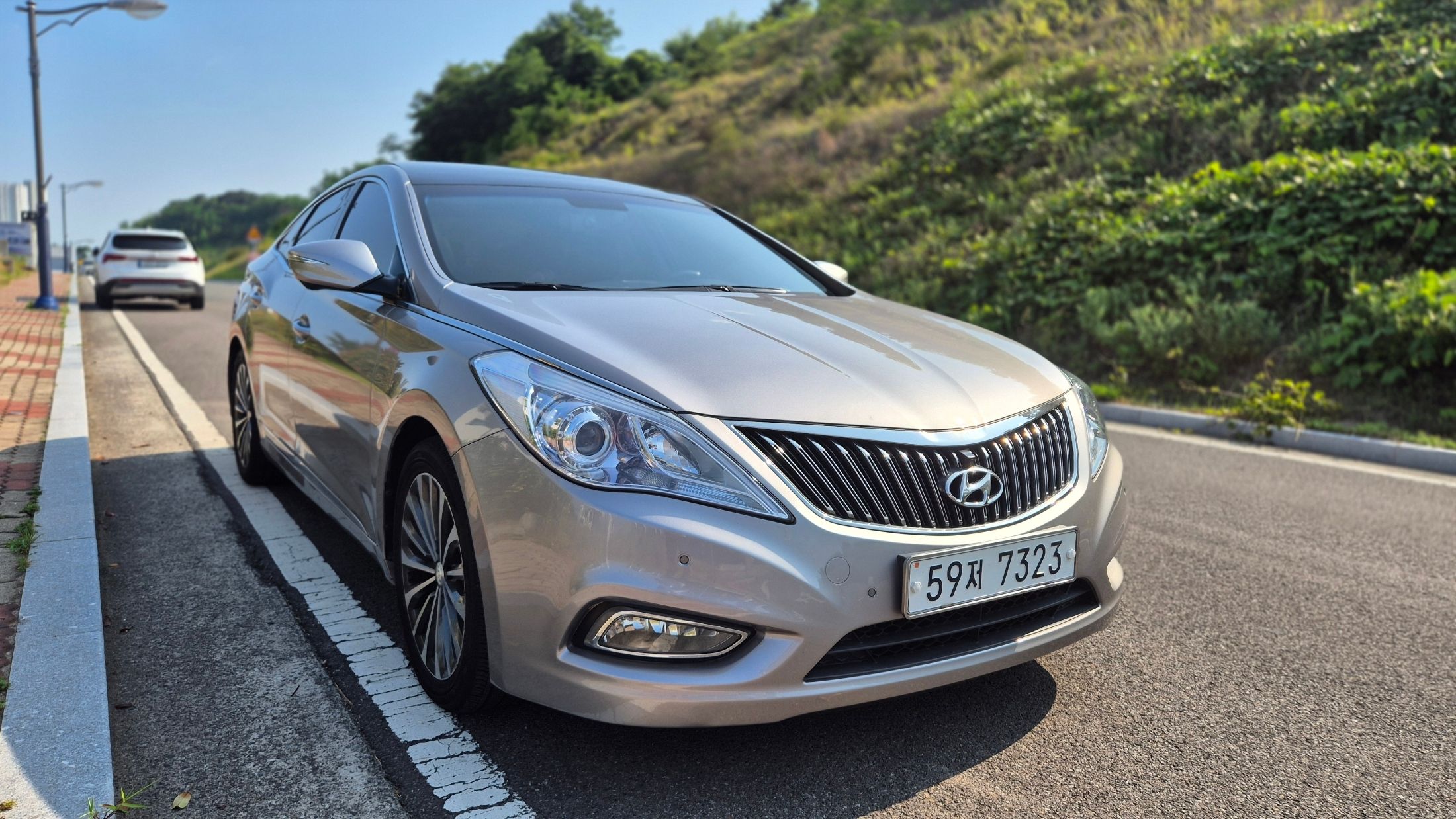HYUNDAI GRANDEUR HG 2014