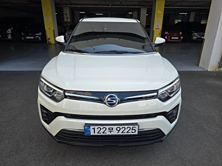 SSANGYONG TIVOLI VERY NEW 2021