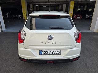 SSANGYONG TIVOLI VERY NEW 2021
