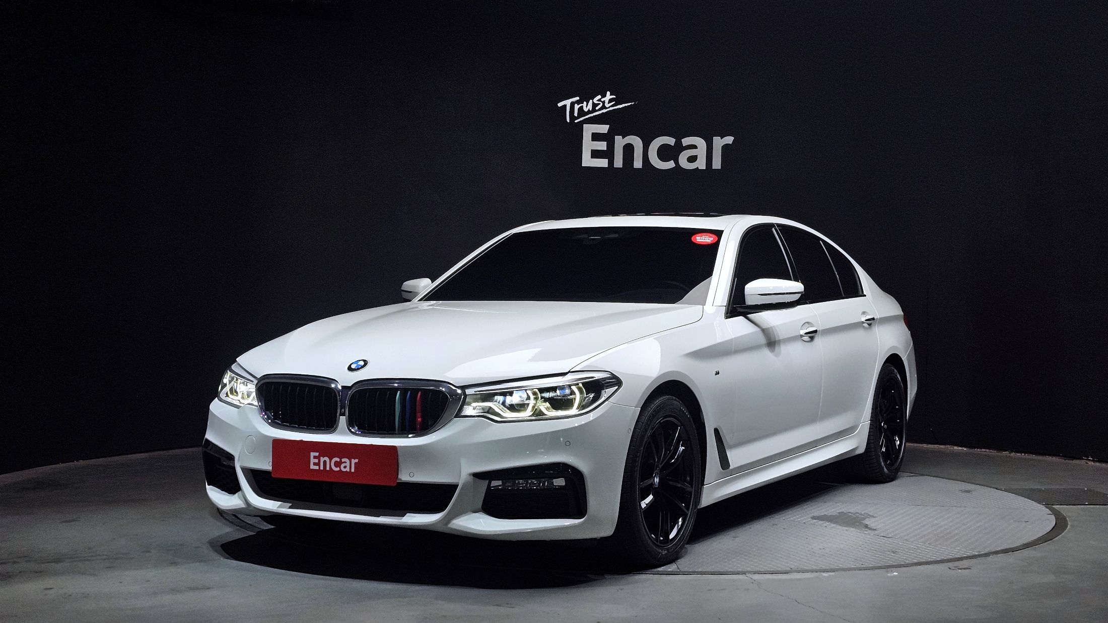 BMW 5-SERIES G30 2017