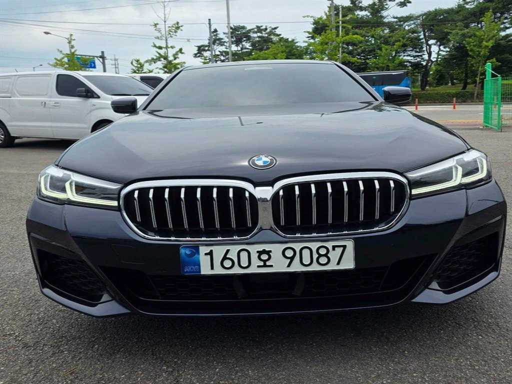 BMW 5-SERIES G30 2021