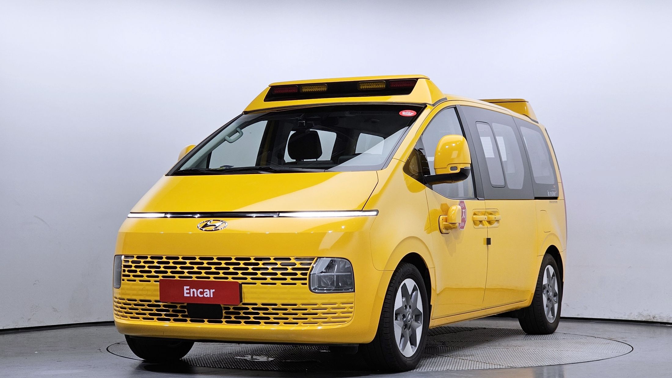 HYUNDAI STARIA 2022