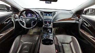 HYUNDAI GRANDEUR HG 2016