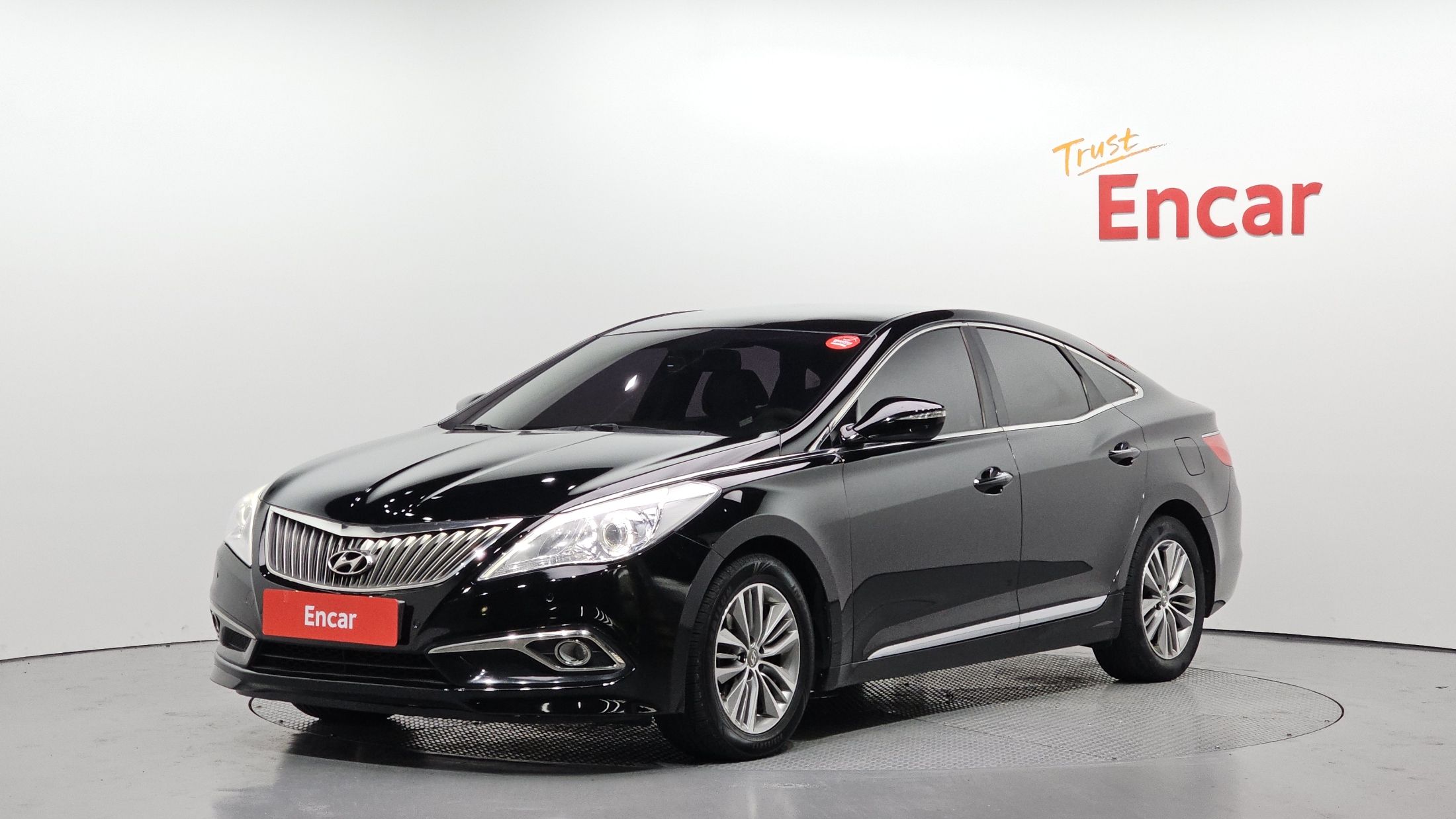 HYUNDAI GRANDEUR HG 2015