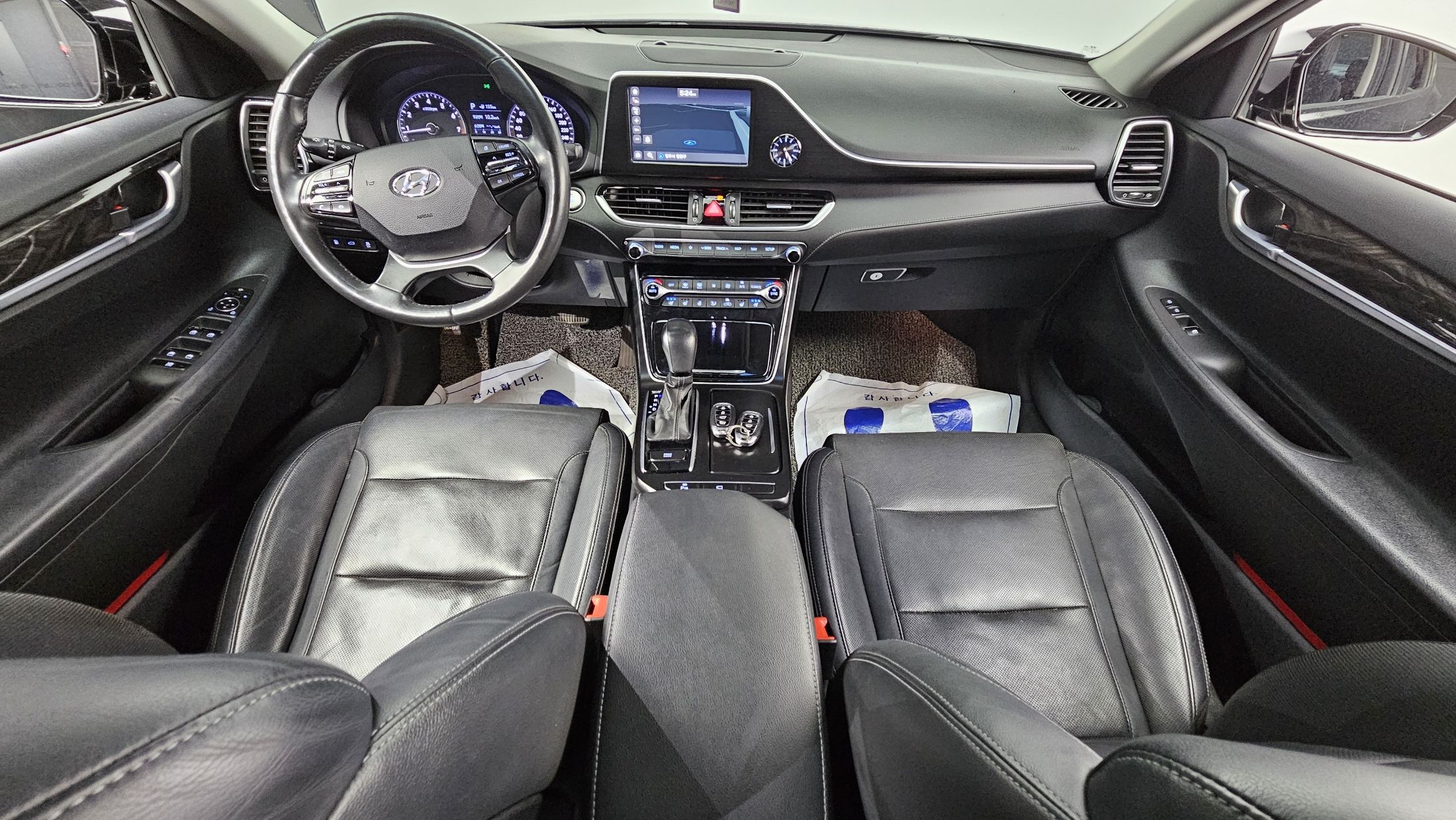 HYUNDAI GRANDEUR IG 2017