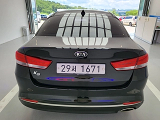 KIA K5 2017