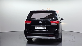 KIA CARNIVAL 2018