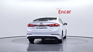 HYUNDAI AVANTE AD 2016