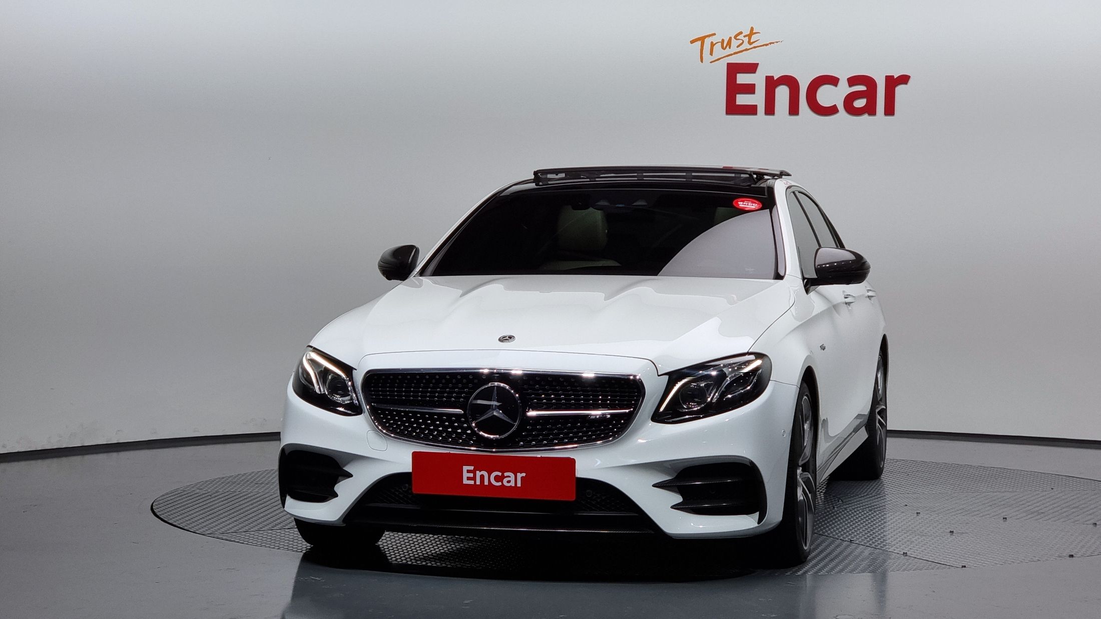 MERCEDES BENZ E-CLASS W213 2019
