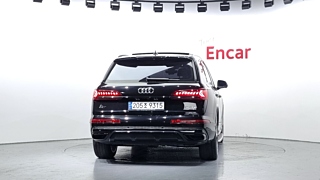 AUDI Q7 4M 2022