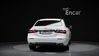 MERCEDES BENZ E-CLASS W213 2021