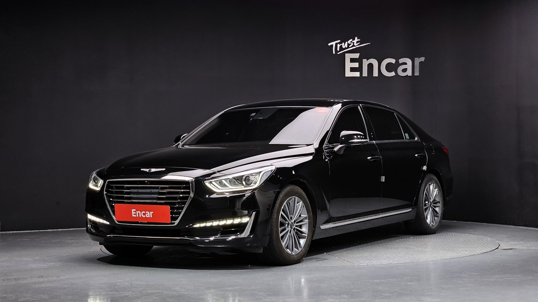 GENESIS EQ900 2016