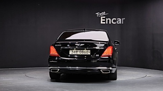GENESIS EQ900 2016