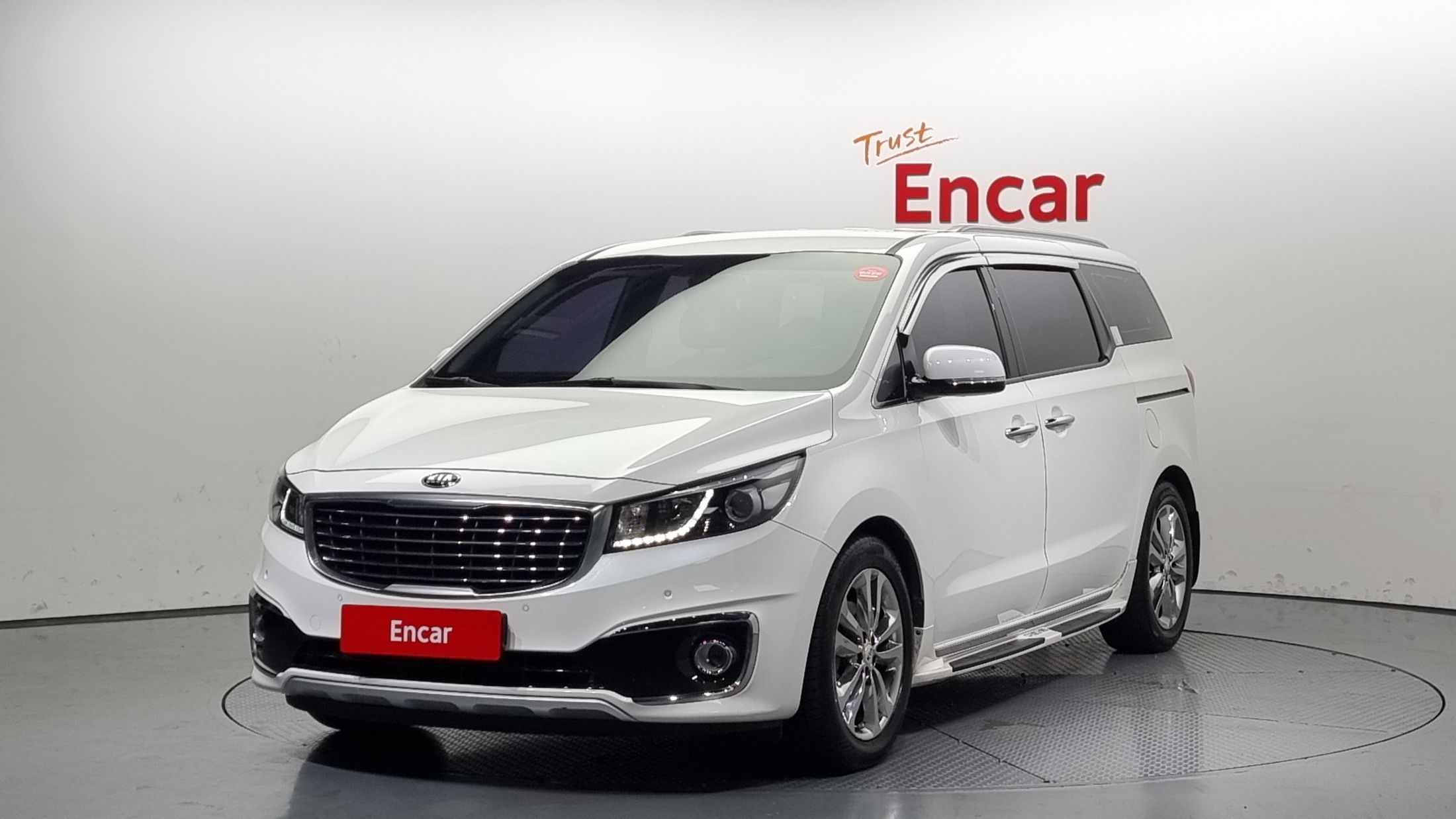 KIA CARNIVAL 2016