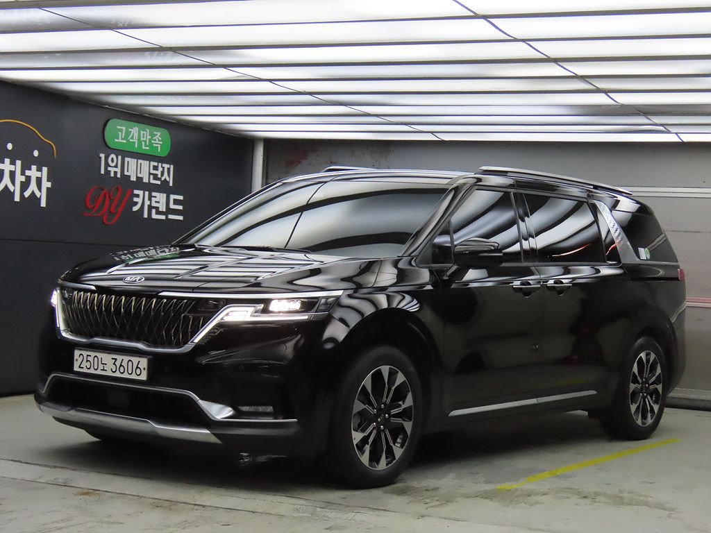 KIA CARNIVAL 2021