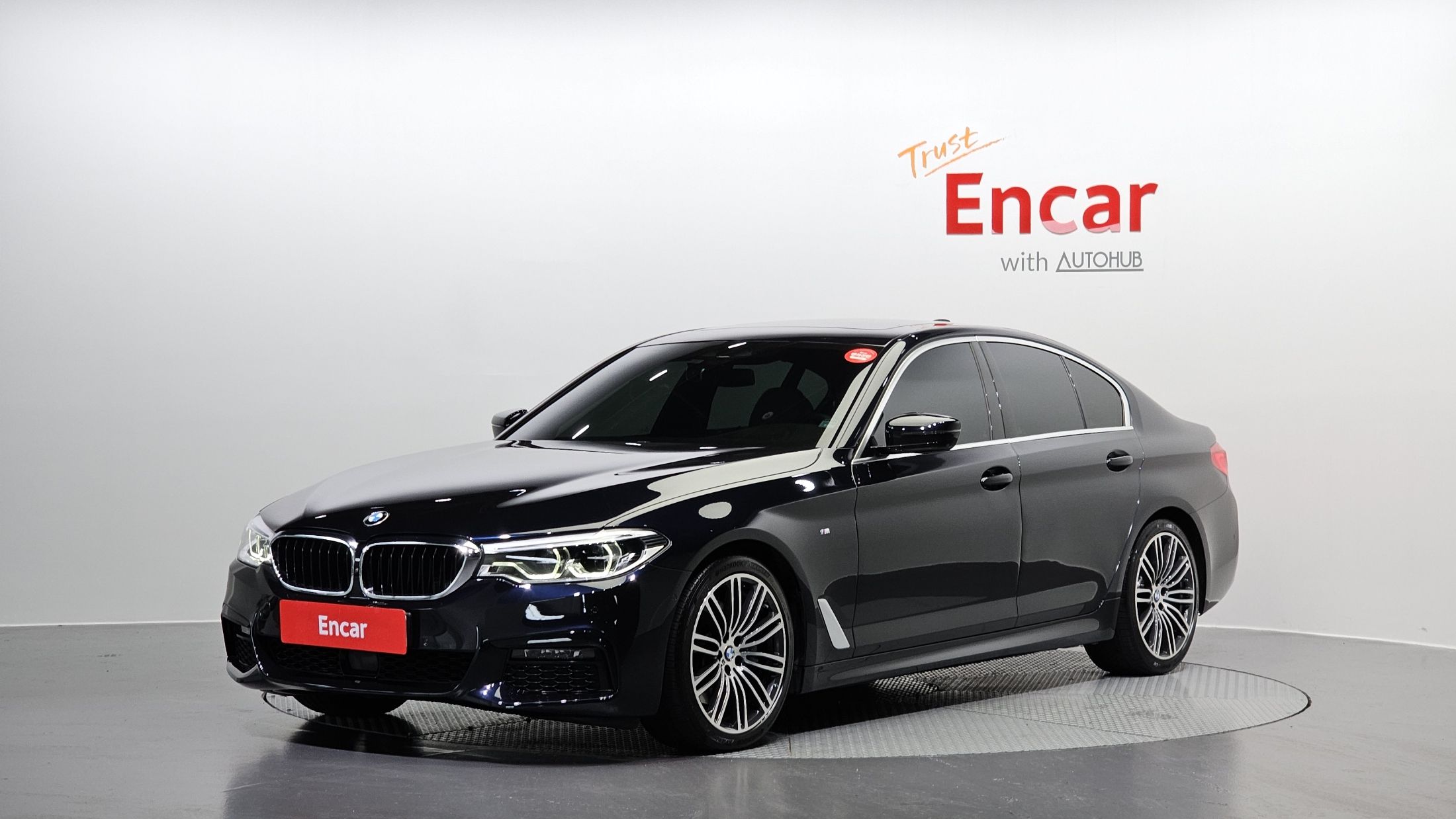 BMW 5-SERIES G30 2019