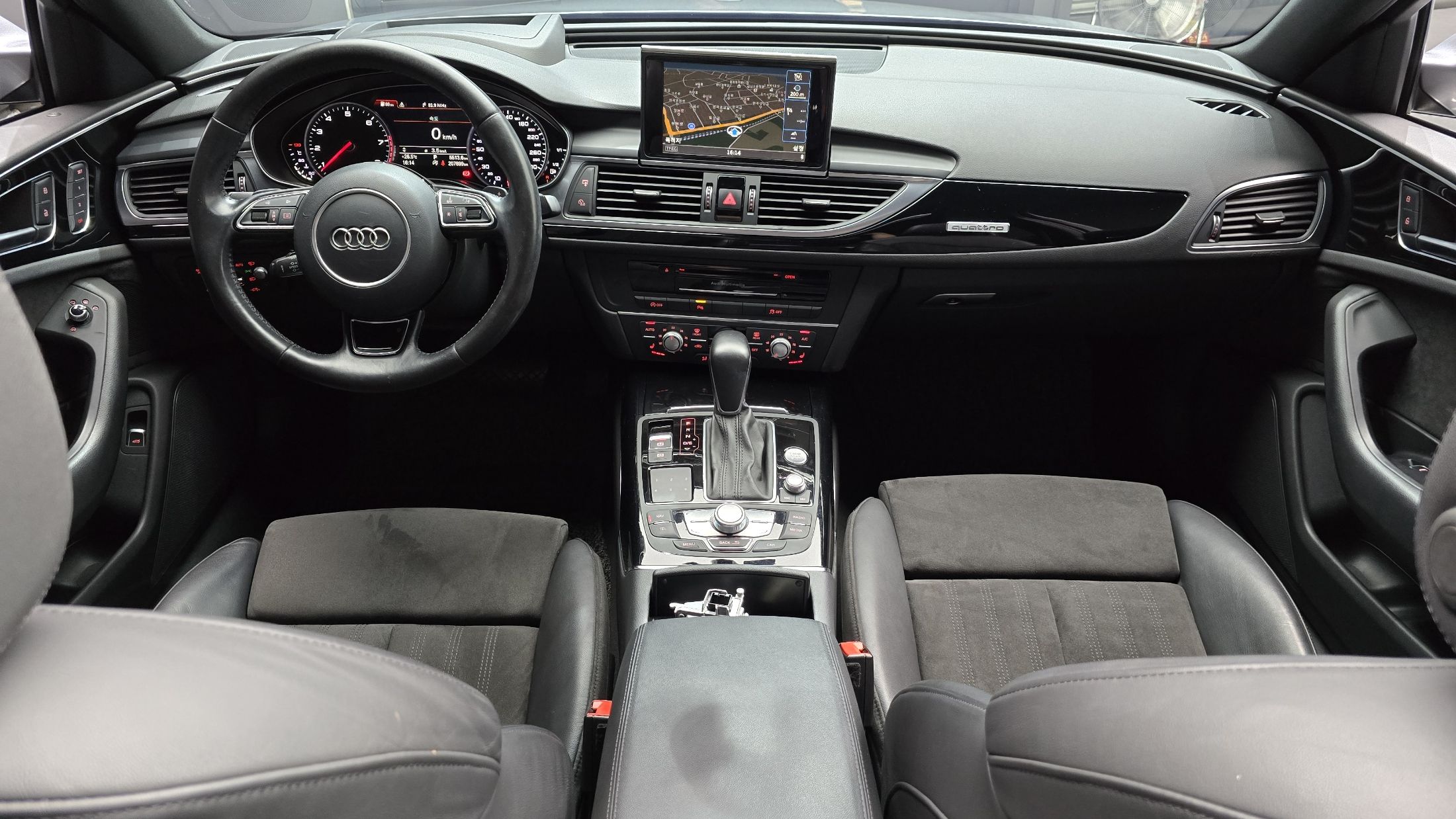 AUDI A6 2016