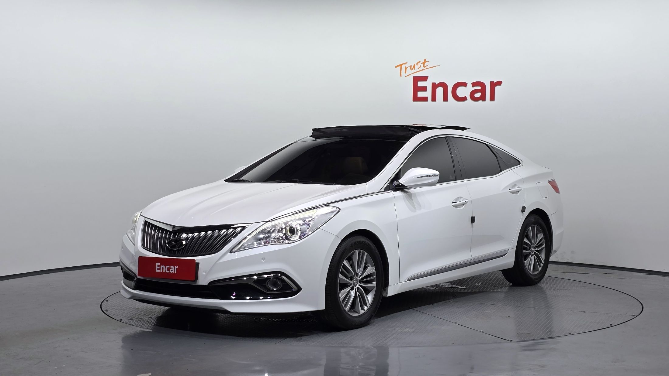 HYUNDAI GRANDEUR HG 2015