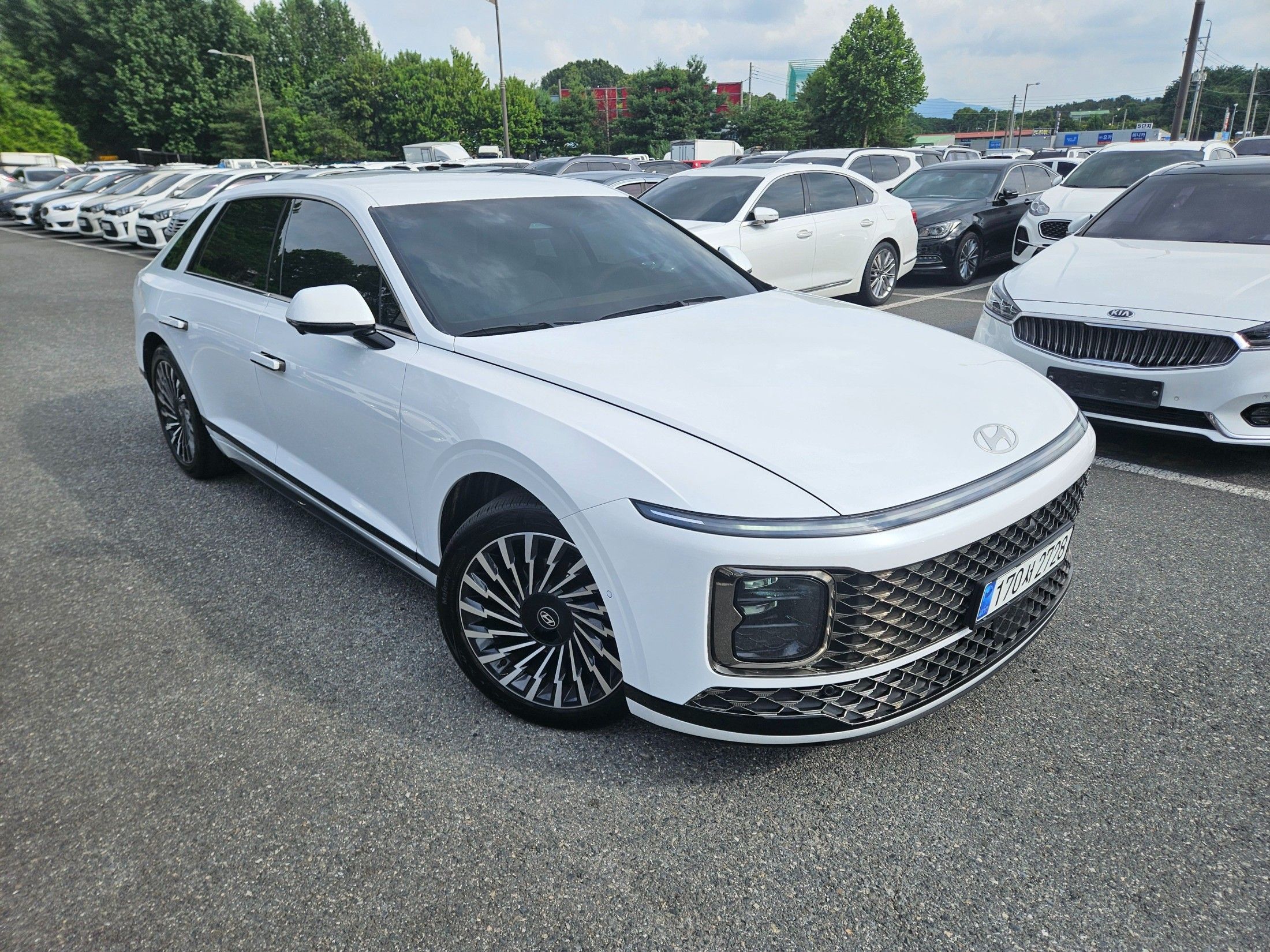 HYUNDAI GRANDEUR HYBRID GN7 2024
