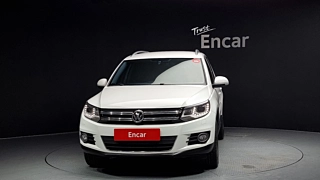 VOLKSWAGEN TIGUAN 2014
