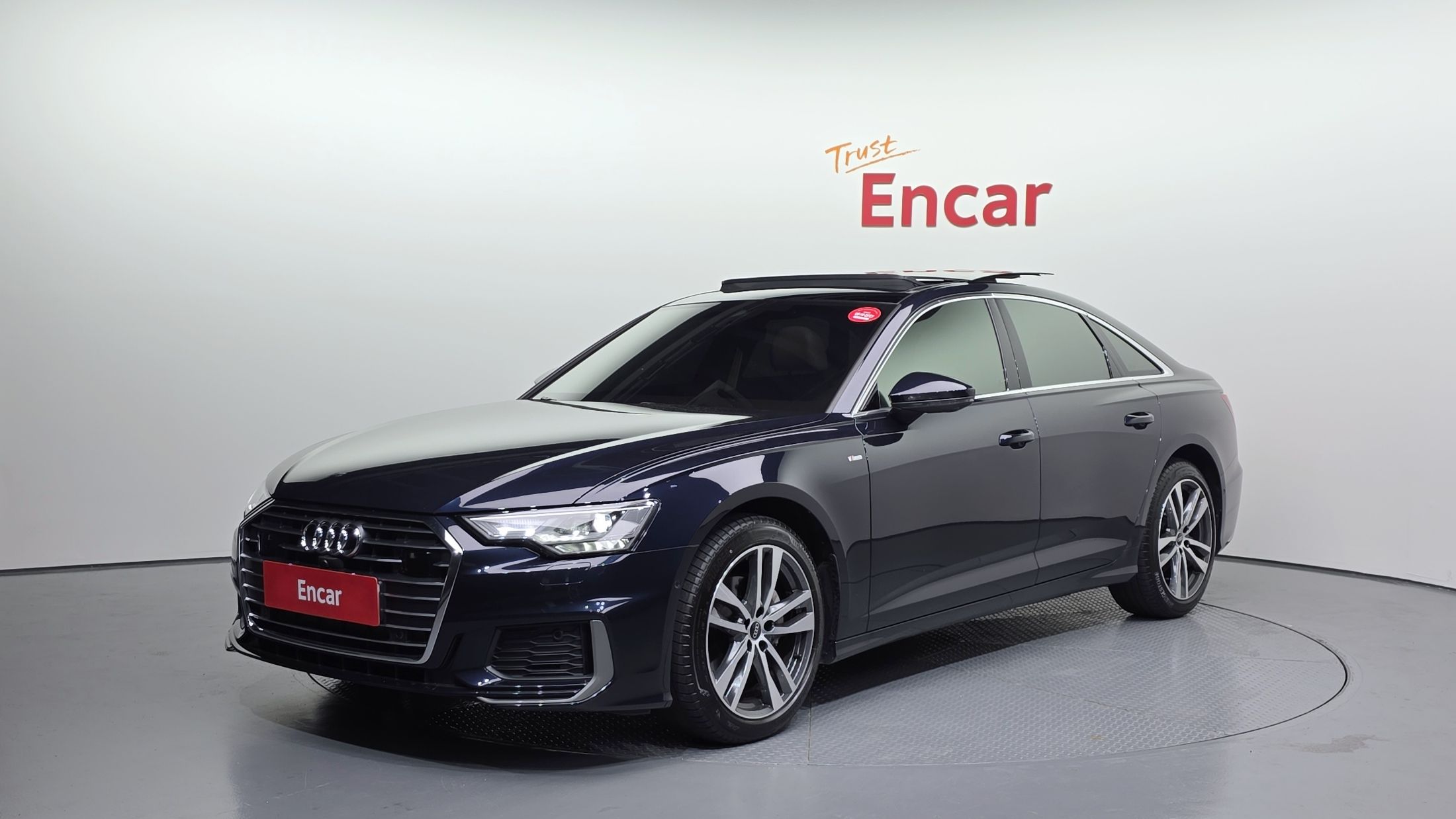 AUDI A6 C8