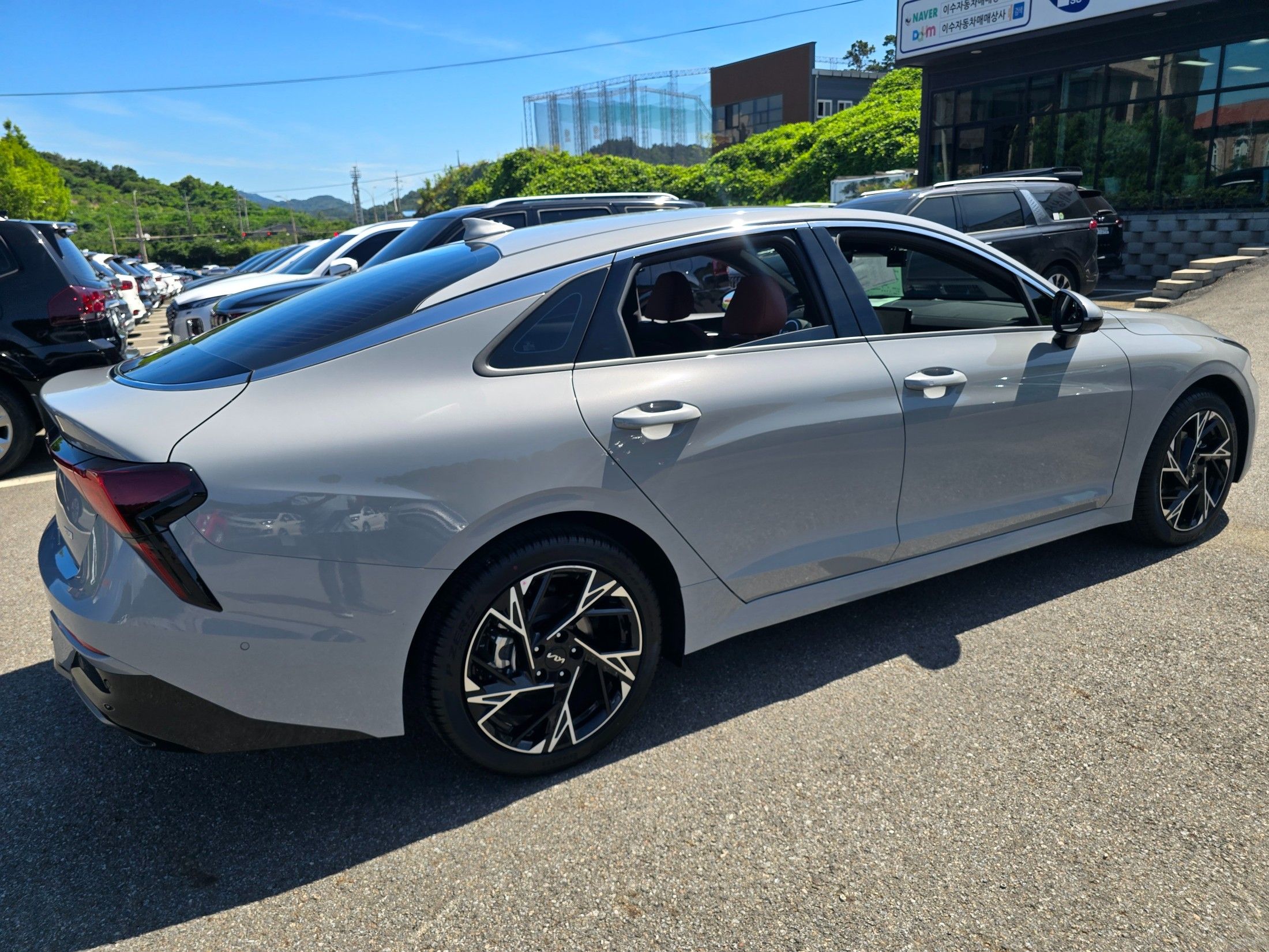KIA K5 HYBRID