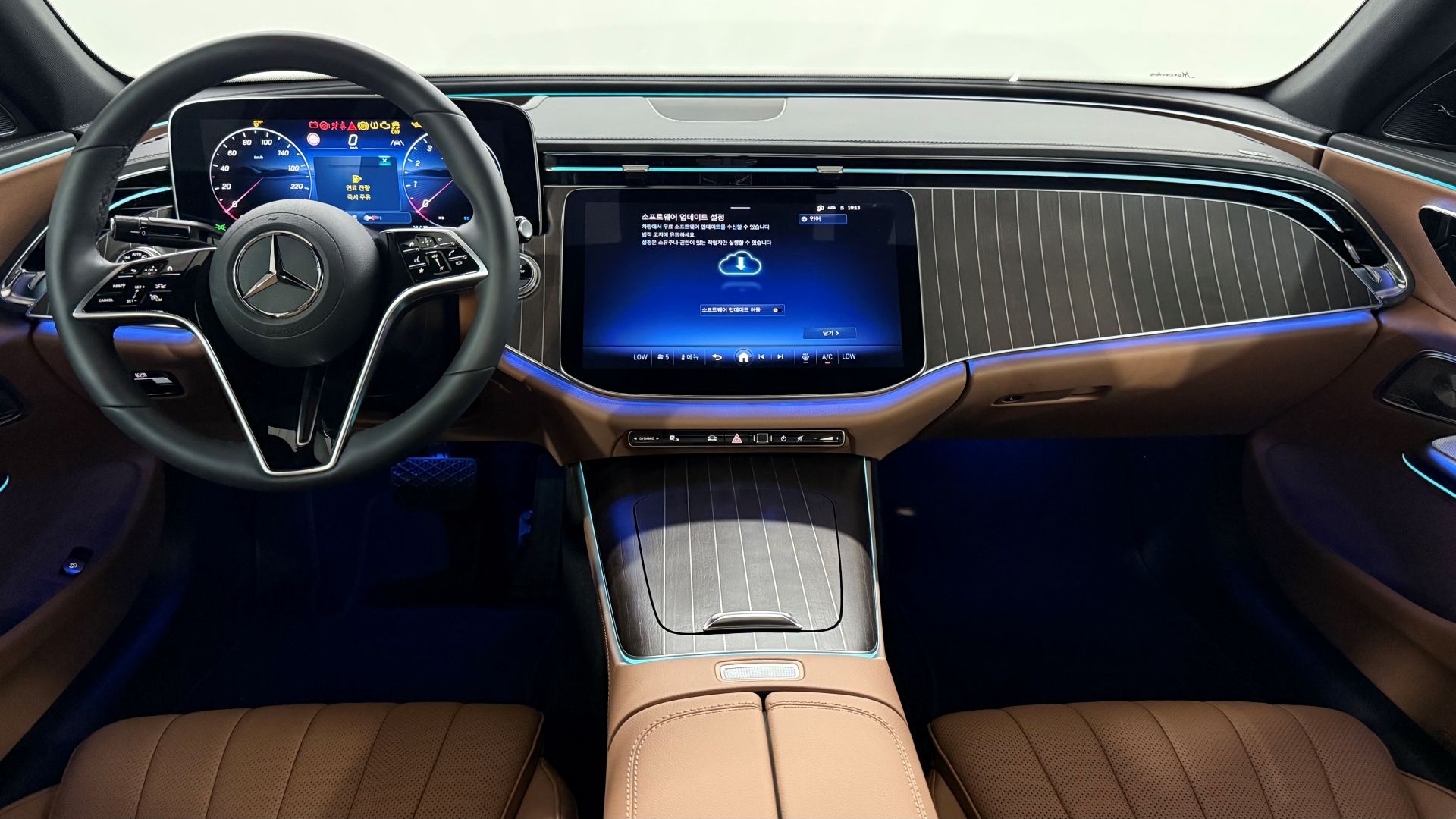 MERCEDES BENZ E-CLASS W214