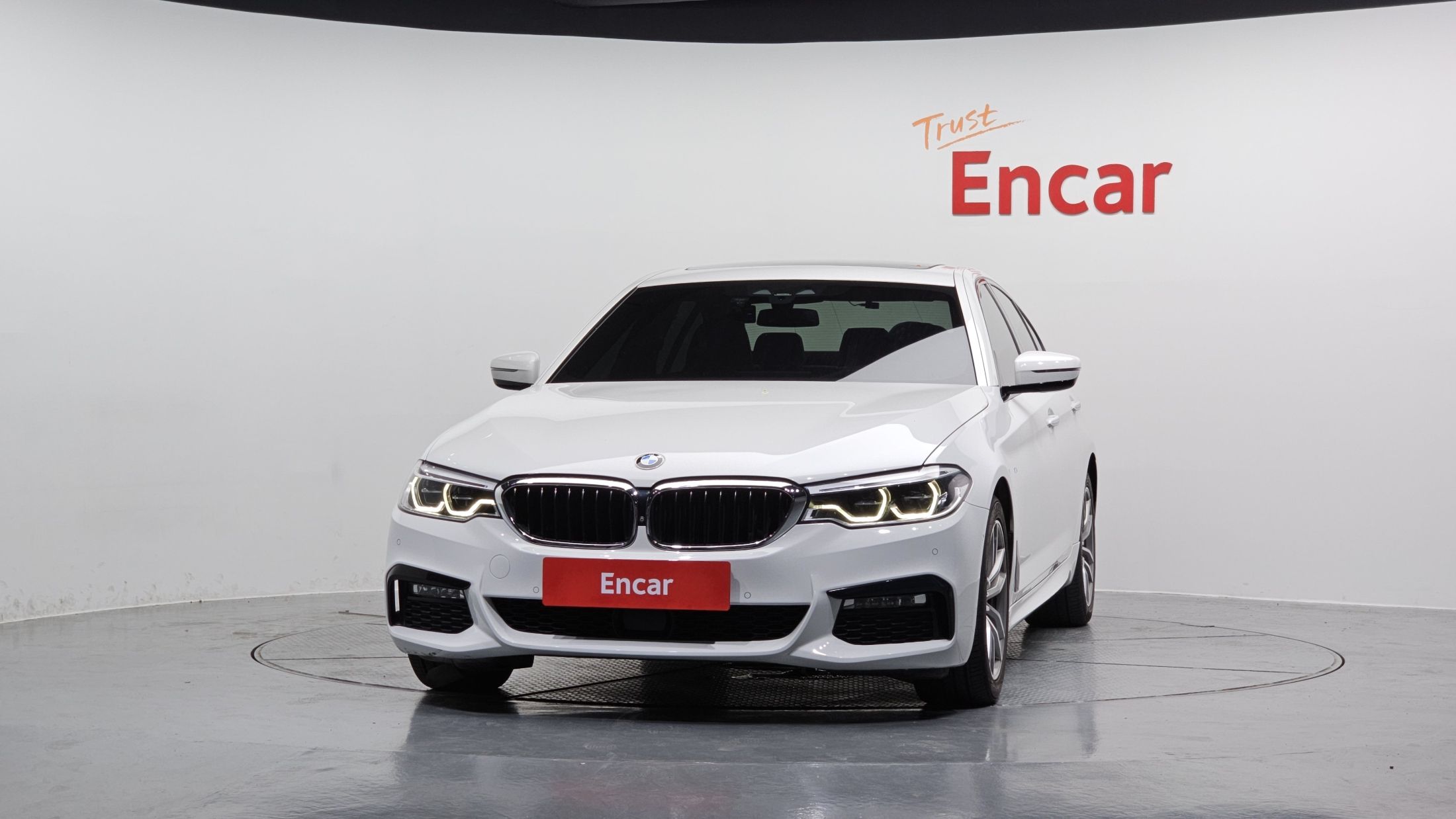 BMW 5-SERIES G30 2017