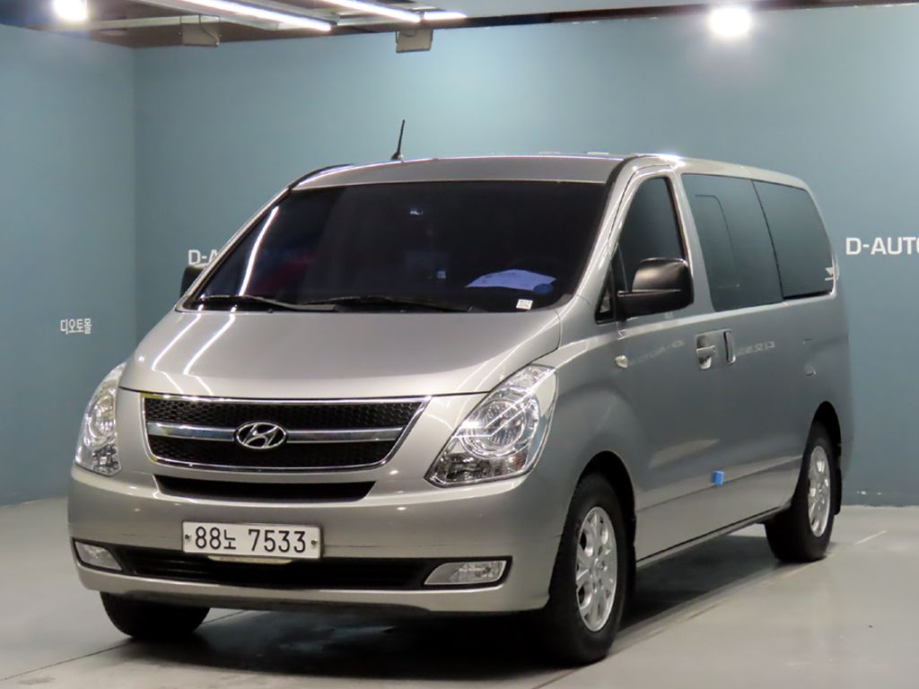 HYUNDAI STAREX GRAND 2015
