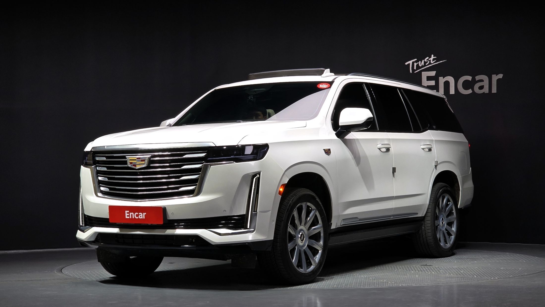 CADILLAC ESCALADE 2021