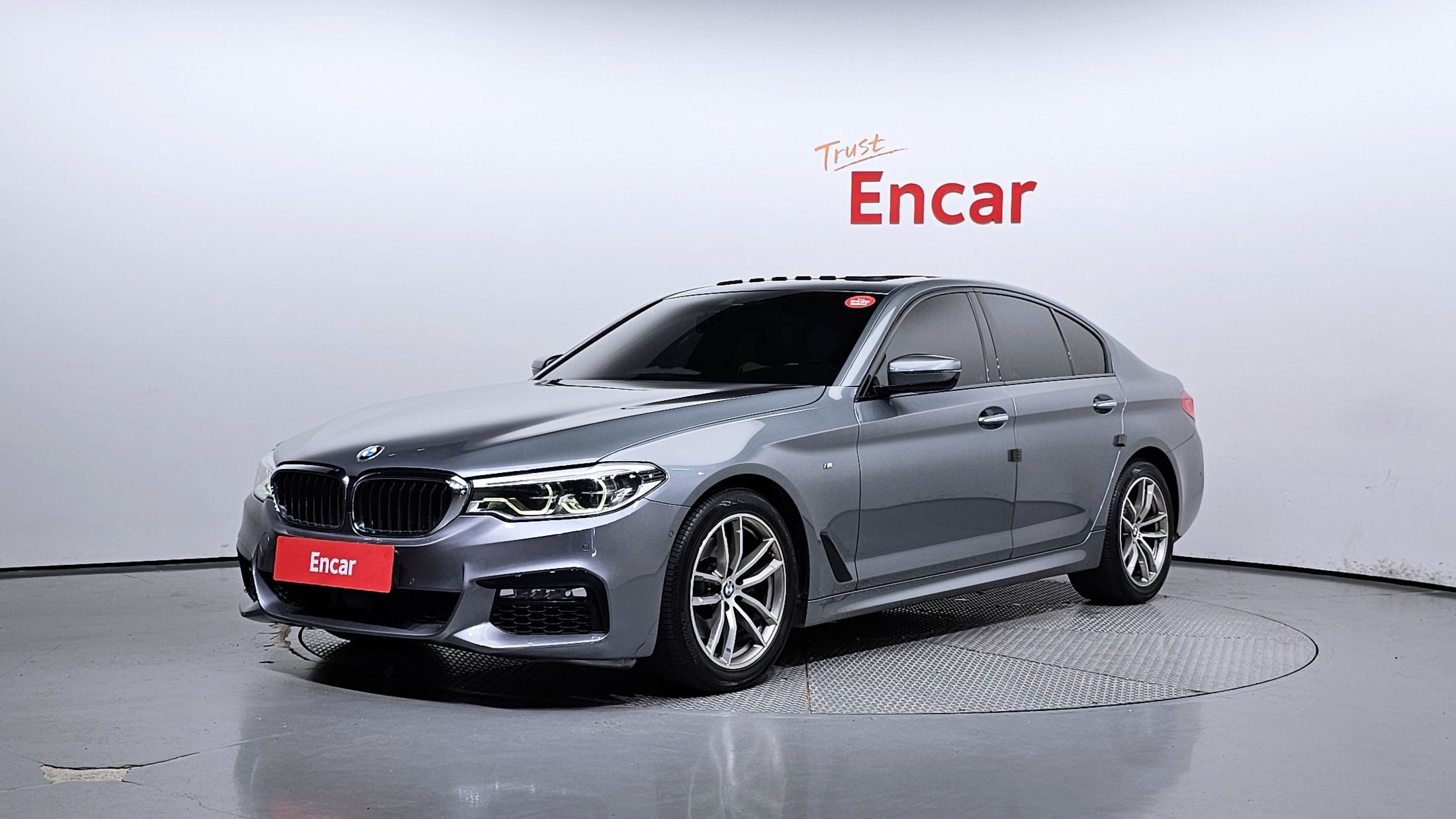 BMW 5-SERIES G30 2017