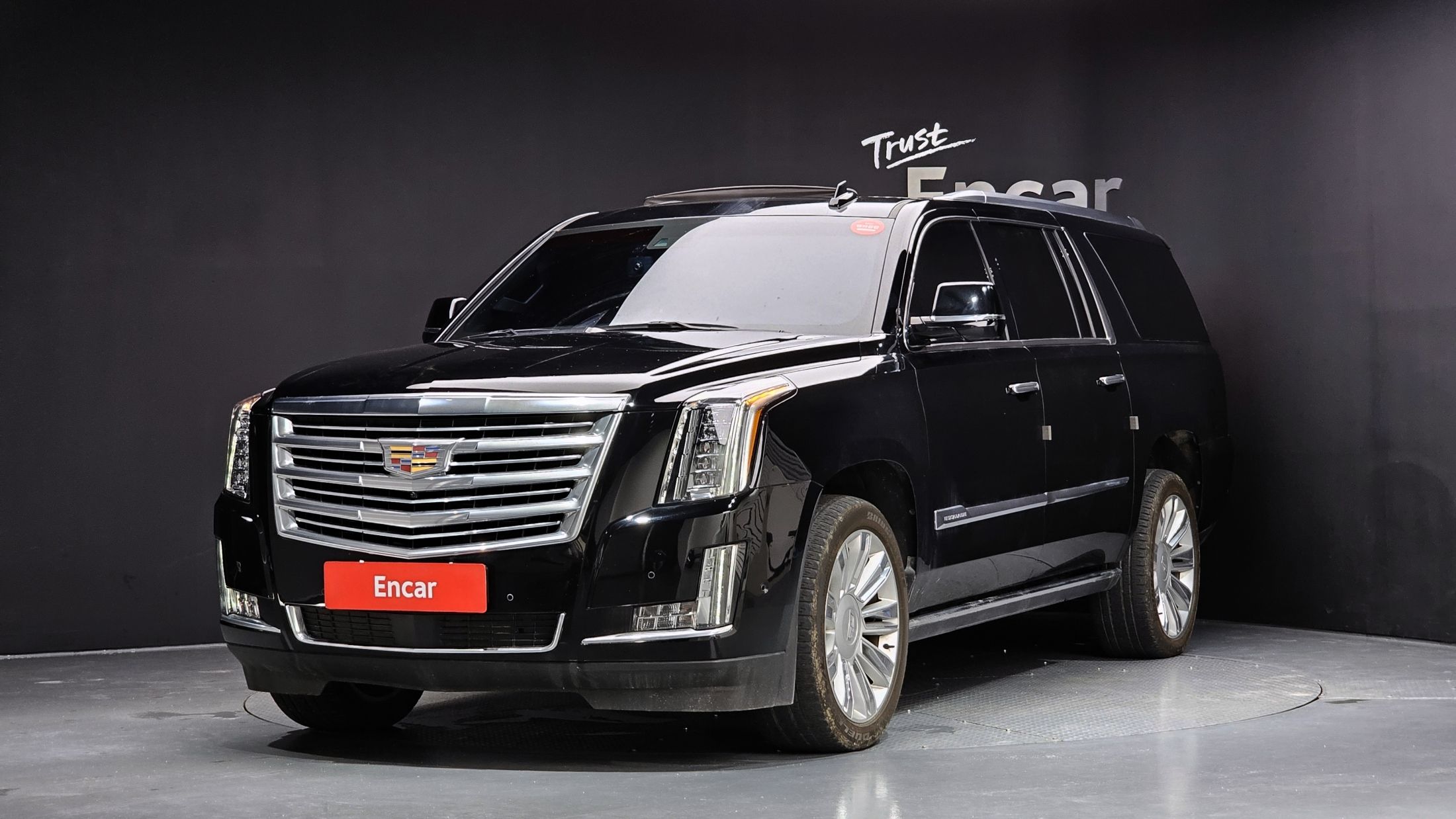 CADILLAC ESCALADE 2017