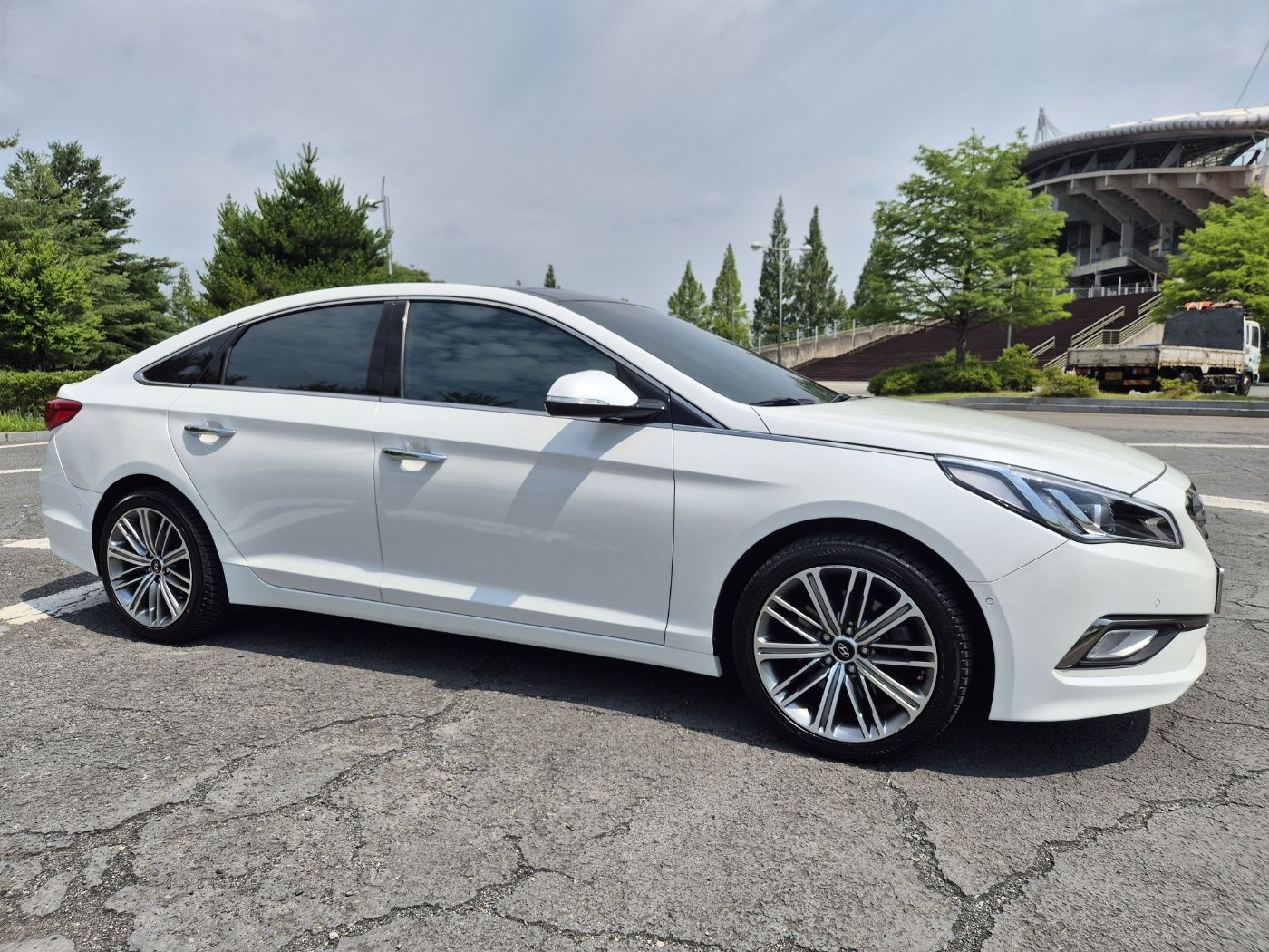 HYUNDAI SONATA LF 2015