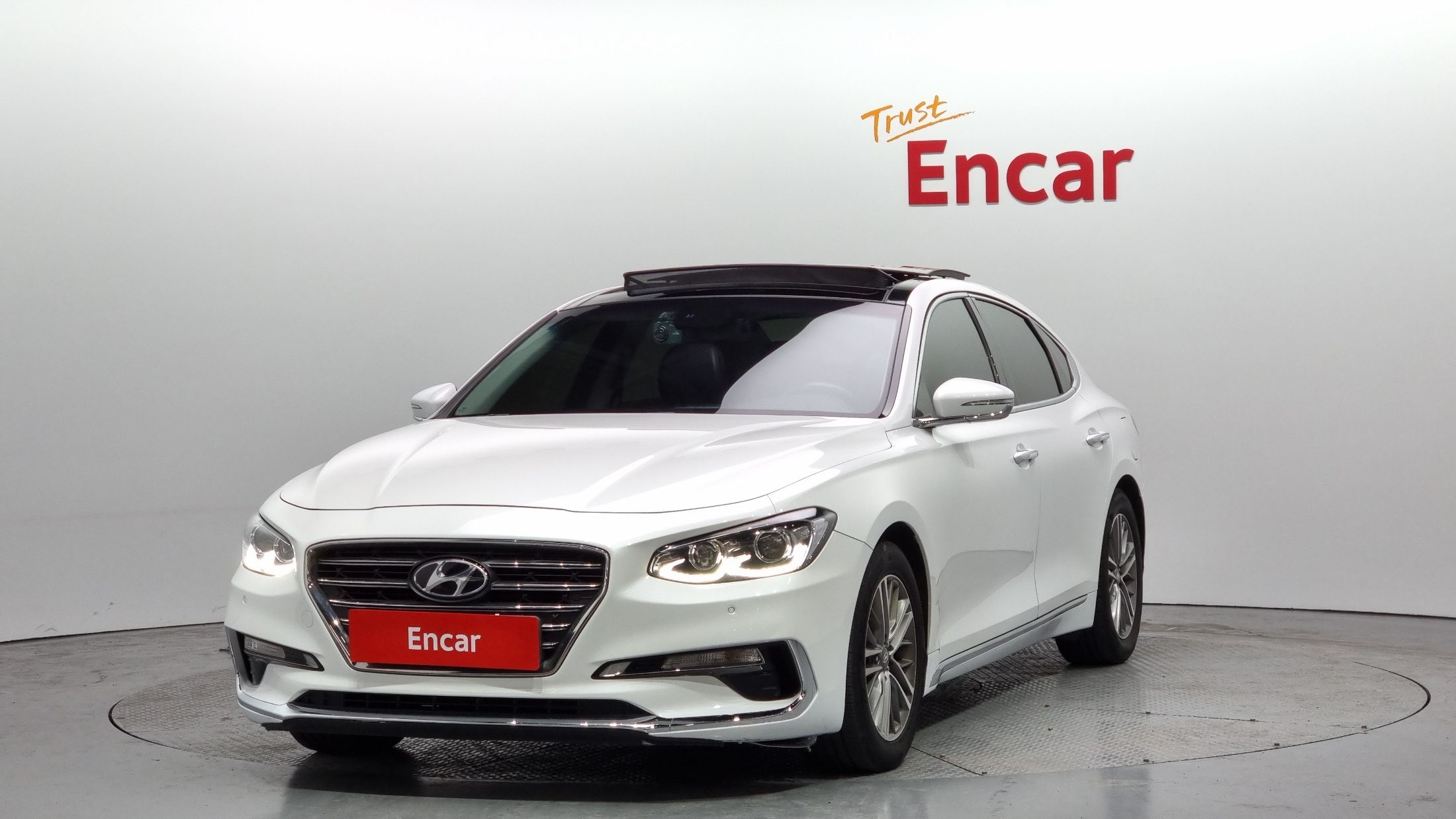 HYUNDAI GRANDEUR IG 2017