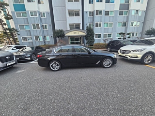 BMW 5-SERIES G30 2021