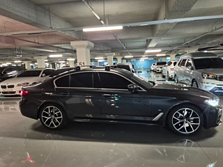 BMW 5-SERIES G30 2023