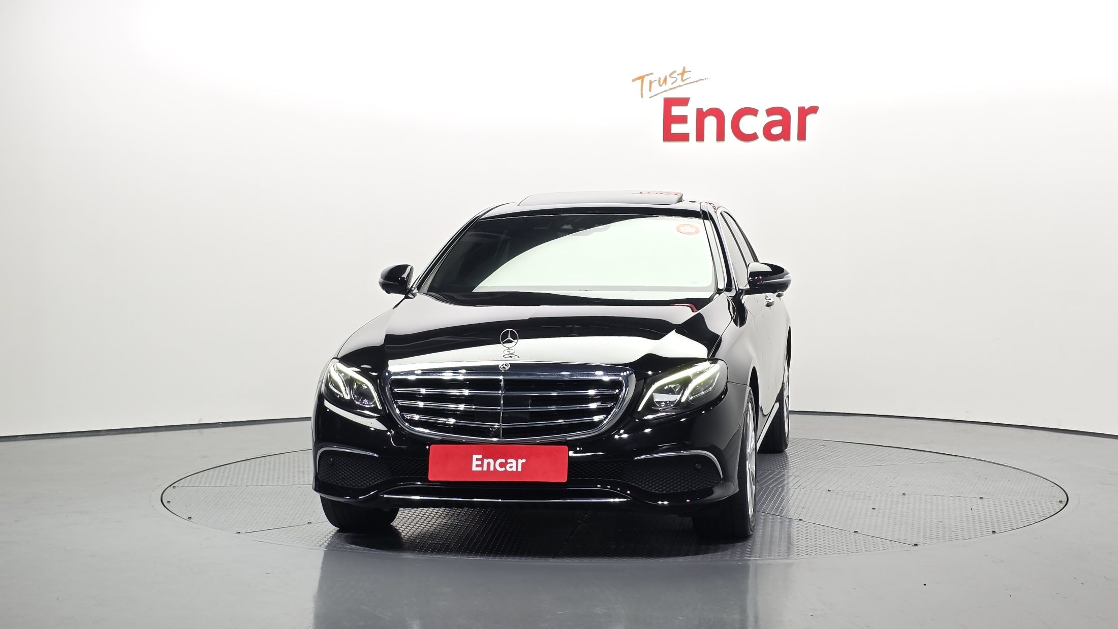 MERCEDES BENZ E-CLASS W213 2020