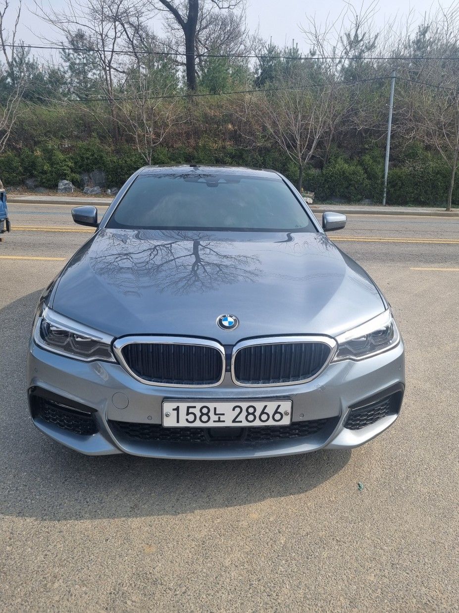 BMW 5-SERIES G30 2017