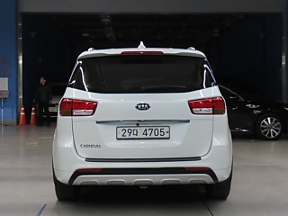 KIA CARNIVAL 2017