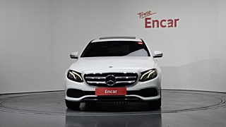 MERCEDES BENZ E-CLASS W213 2019