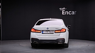 BMW 5-SERIES G30 2022