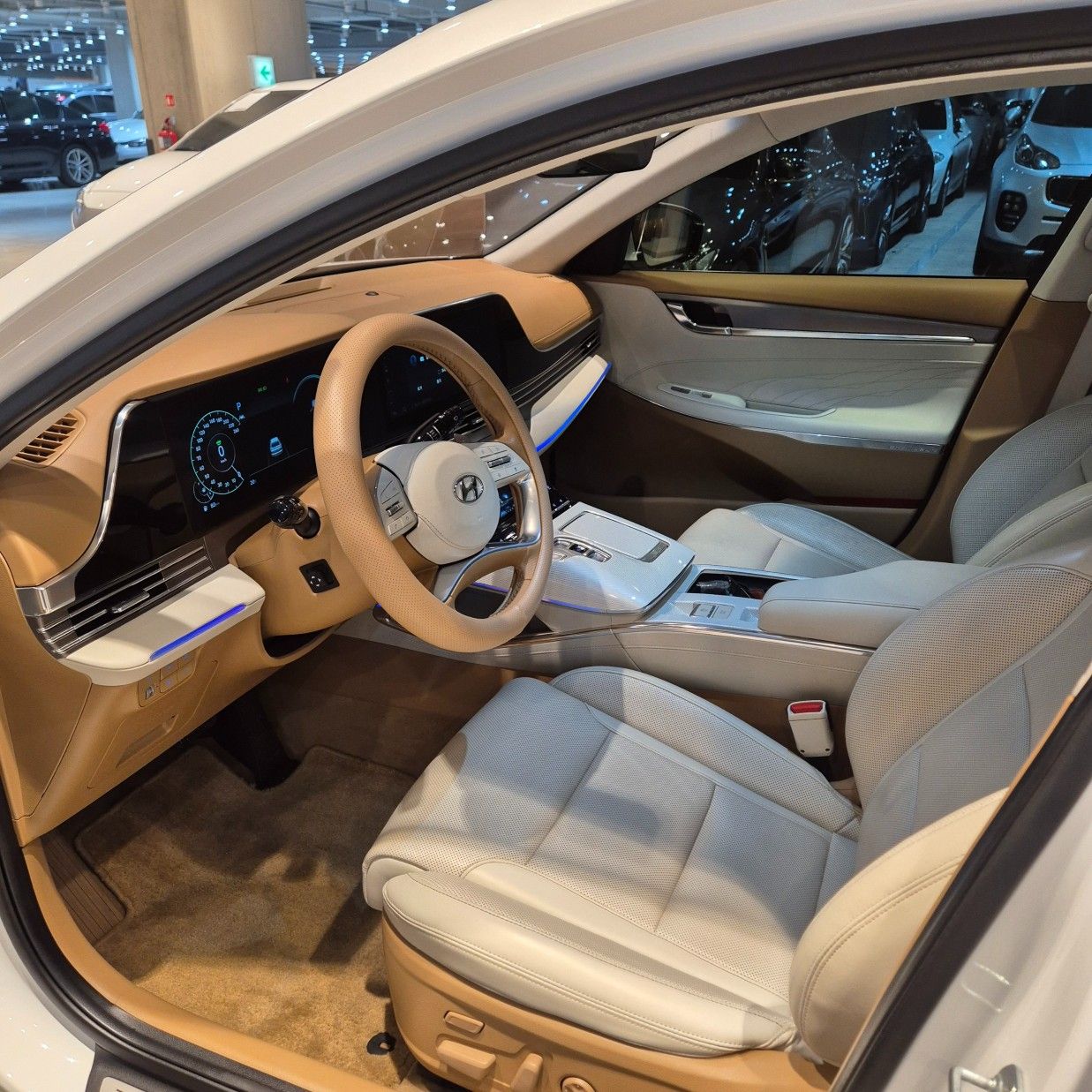 HYUNDAI GRANDEUR IG HYBRID 2021