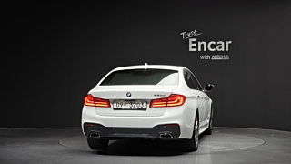 BMW 5-SERIES G30 2018