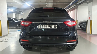 MASERATI LEVANTE 2020