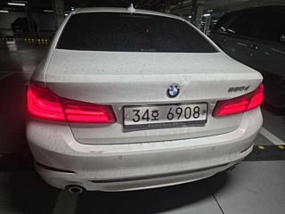 BMW 5-SERIES G30 2018