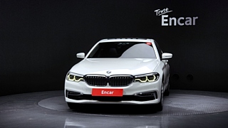BMW 5-SERIES G30 2018